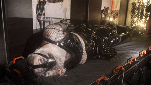bondagecrossdresser.com - Face Hugger Gag  Rest thumbnail